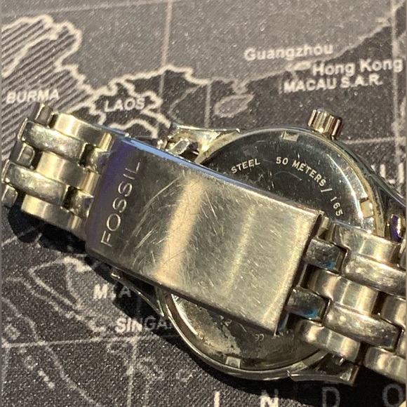 Fossil Watch - Picture 6 of 8